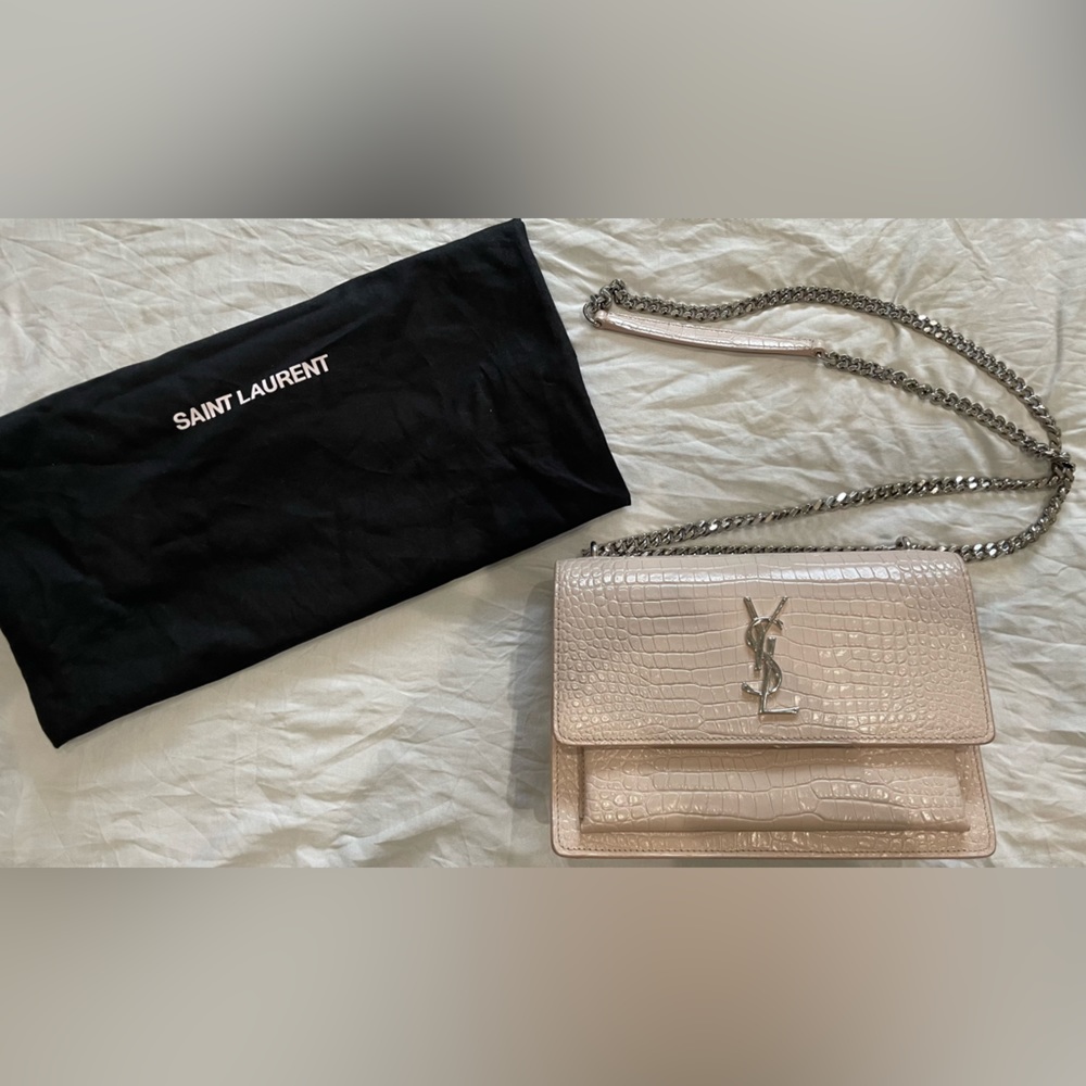 Yves Saint Laurent SUNSET LEATHER CROSSBODY BAG with Silver Chain and dust bag.